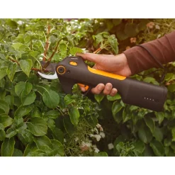 Akku-Gartenschere 'M Bypass' mit Akku