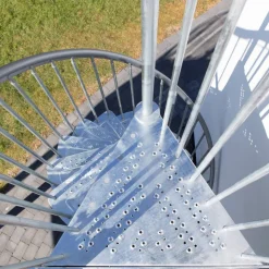 Aussenspindeltreppe 'Gardenspin' Metall Ø 185 cm