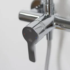 Duschsystem 'Aquamaxx 310' chromfarben mit Einhebelmischer, eckige Kopfbrause