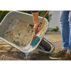 Handbürste 'Cleansystem M hard' mit Schlauchanschluss 30,8 x 13 x 8,3