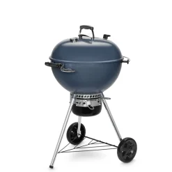 Holzkohlegrill 'Master-Touch GBS C-5750' blau Ø 57 x 107 cm