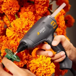 Klebepistole 'GlueMatic 3011' inkl. 3 Klebesticks 11 mm