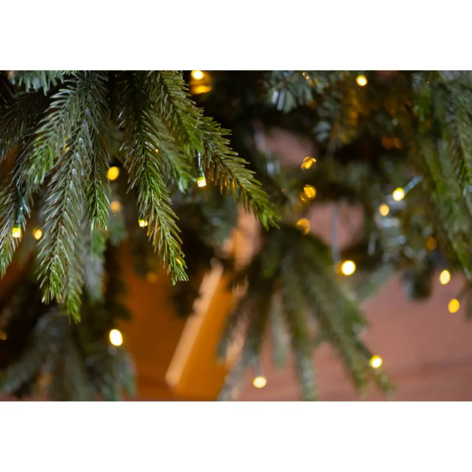 Künstlicher Weihnachtsbaum 'Richmond' Tanne mit 700 LEDs in warmweiß, Ständer Ø 142 x 228 cm