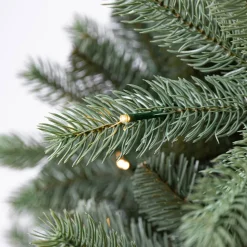 Künstlicher Weihnachtsbaum 'Vermont' Fichte mit 500 LEDs in warmweiß, Ständer Ø 150 x 210 cm