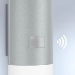 LED-Außenleuchte 'L 910 S' silbern 797 lm