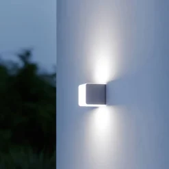 LED-Außenleuchte 'L 830 SC' mit Bewegungsmelder anthrazit 493 lm