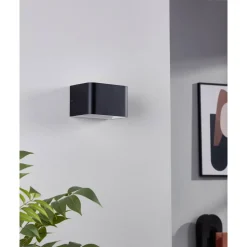 LED-Wandleuchte 'Sania 4' schwarz/weiß 13 x 8 cm