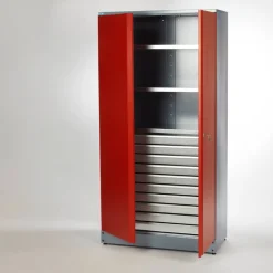 Materialschrank rot