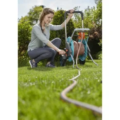 Schlauchwagen-Set 'CleverRoll M Easy' türkis, orange 20 m Schlauchkapazität