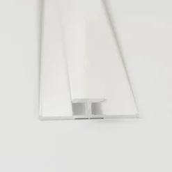 Verbindungsprofil für Rückwandplatten, weiß, 2100 mm