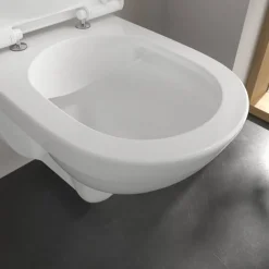 Wand-WC spülrandlos 'ViCare' inklusive WC-Sitz weiß