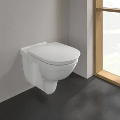 Wand-WC spülrandlos 'ViCare' inklusive WC-Sitz weiß